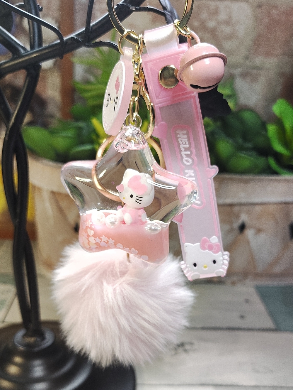 🩷Hello Kitty Liquid Filled Star Keychain w/ Pom-Pom And Wristlet